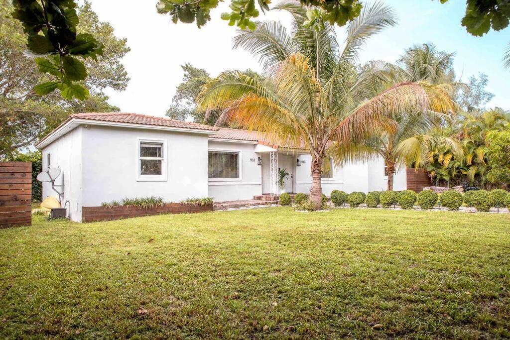 House With Pool, 10 Mins Drive To The Beach! Villa Miami Shores Buitenkant foto