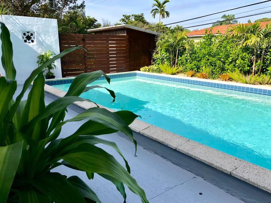 House With Pool, 10 Mins Drive To The Beach! Villa Miami Shores Buitenkant foto